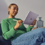 iPad_Air_11_M2_WiFi_Blue_PDP_Image_Position_5__en-ME